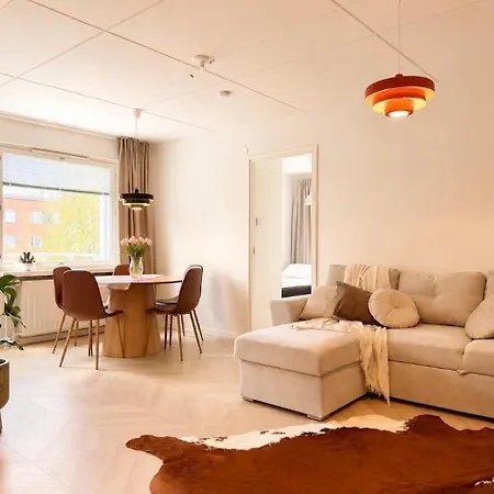 Luxury In The Center - Stunning 2 Bedroom - Free Parking Daire *