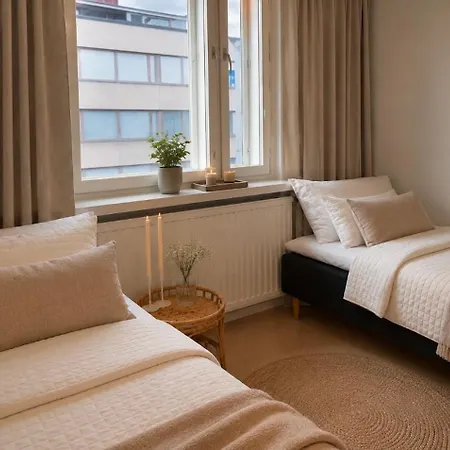 Luxury In The Center - Stunning 2 Bedroom - Free Parking Daire